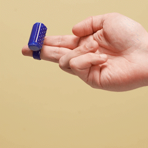 vibrating ring como funciona How to Use a Vibrating Ring (Safely): Fit, Lube, Placement, Timing & M – My  Store main image 0